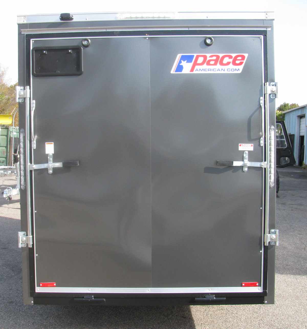 17_PACE_JV6X10SI2_CHAR_REAR_RAMP.jpg 17_PACE_JV6X10SI2_CHAR_REAR_RAMP.jpg