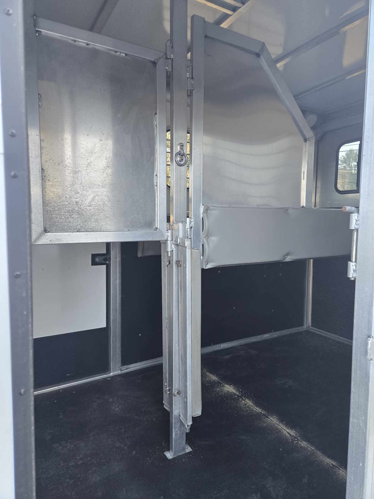 used_49069_stall.jpg